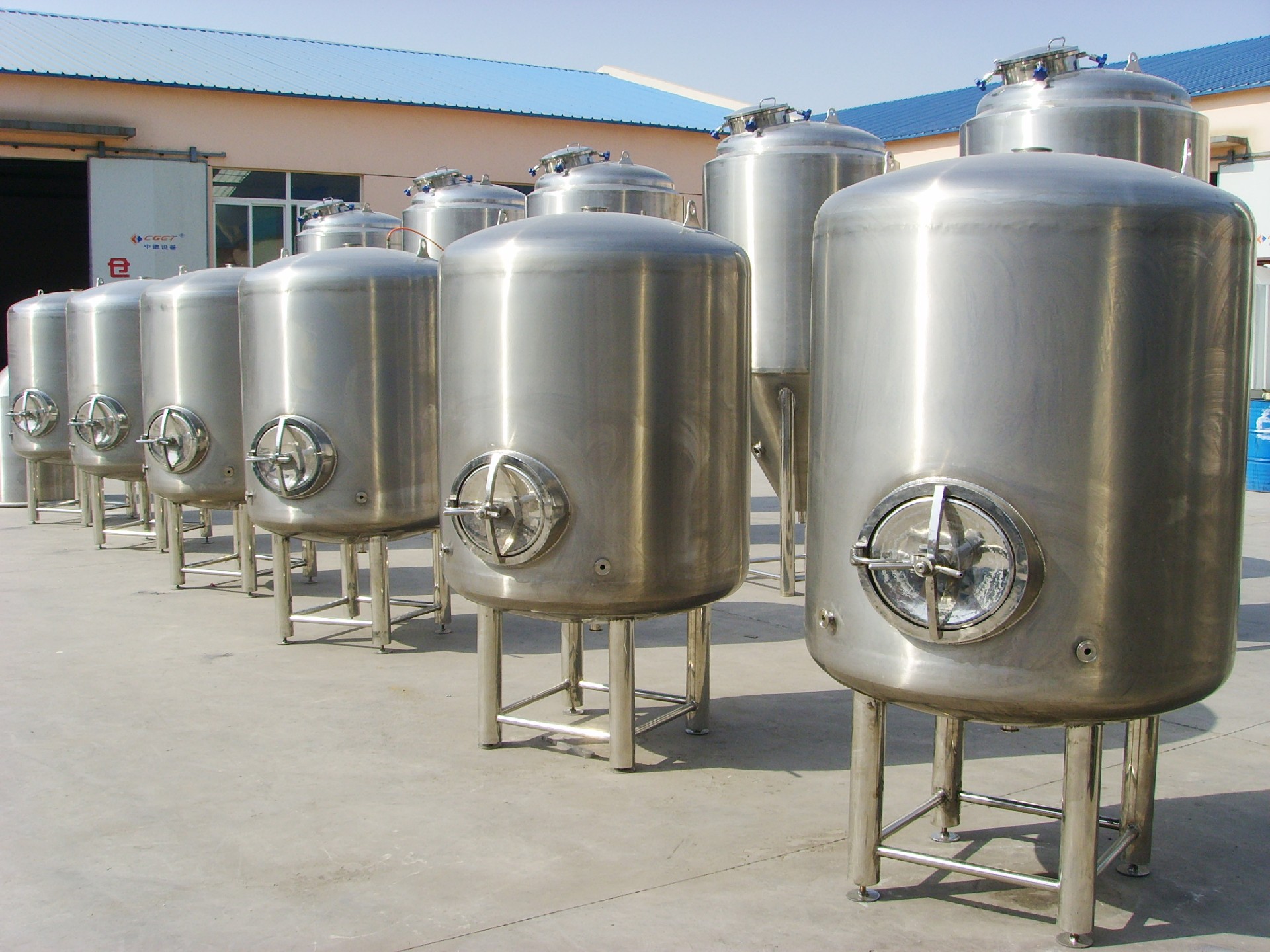 100L bright beer tank