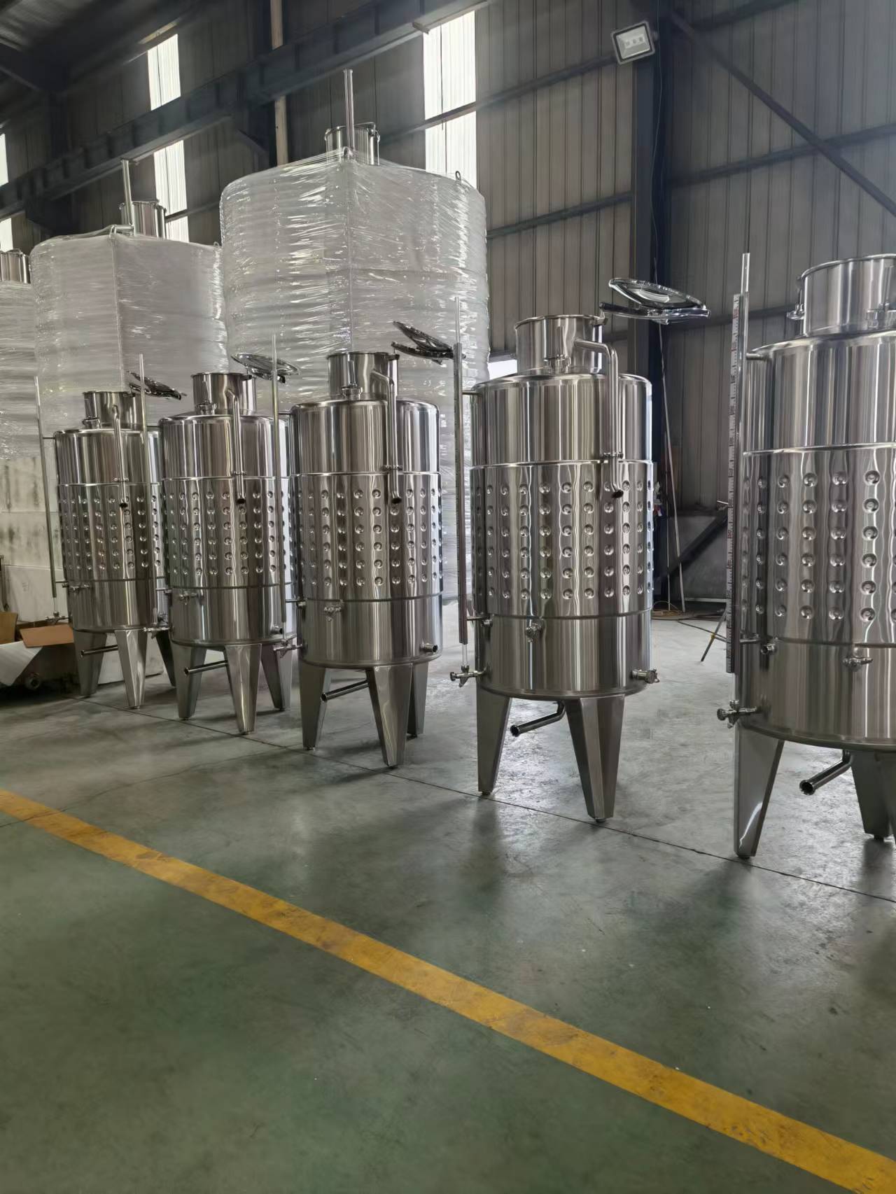 300L wine fermenter