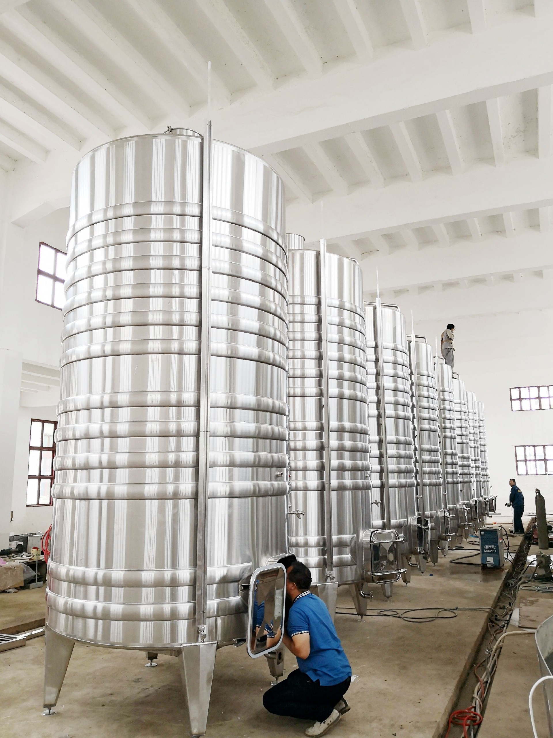 5000L 15000L 20000L stainless steel wine tank with spiral cooling coil