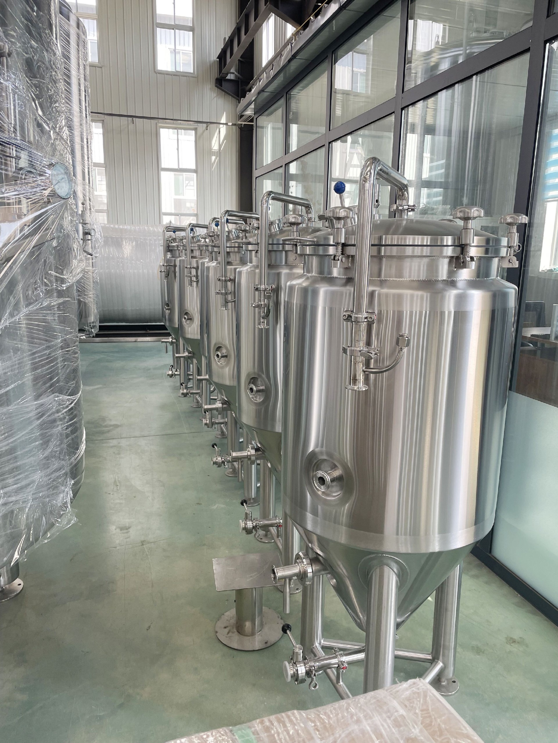 300L 500L stainless steel cooling jacketed beer fermenter